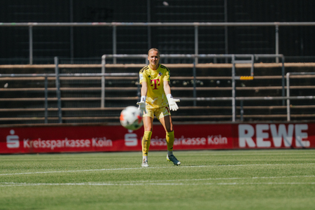 Image Ballkinder Frauen